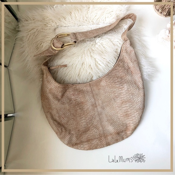 Banana Republic Handbags - Banana Republic Snakeskin Embossed Leather Boho Crossbody Purse Handbag